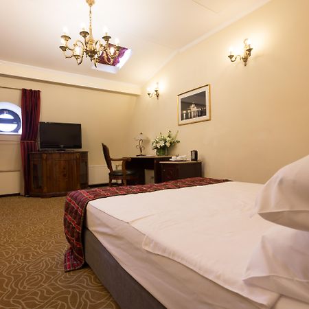 Hotel Venezia by Zeus International Bucarest Esterno foto