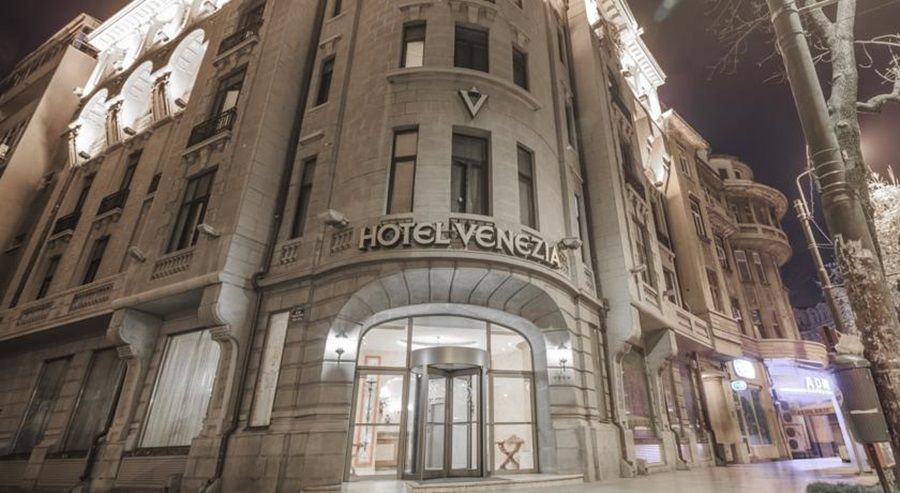 Hotel Venezia by Zeus International Bucarest Esterno foto